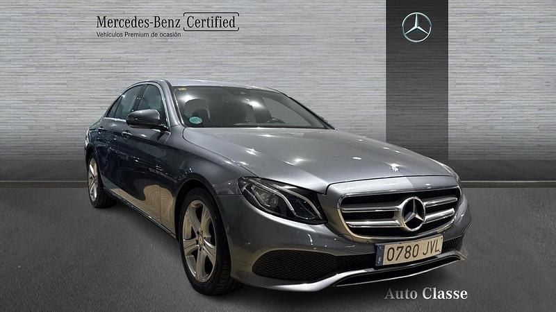 Usado Mercedes E220 Avantgarde 170 CV (125 kW) 2016 Gris Berlina