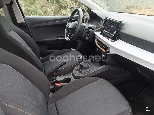 Usado Seat Ibiza Style 80 CV (58 kW) 2022 Negro Utilitario