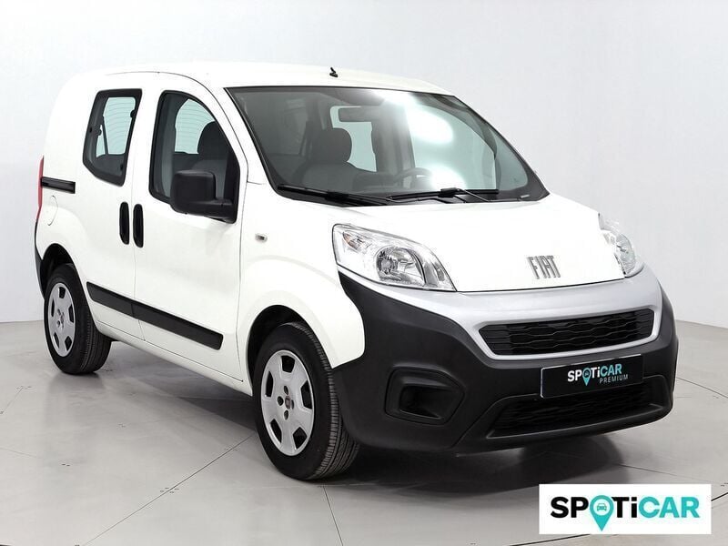 Blanco Usado 2022 Fiat Fiorino Monovolumen | 16.500 € (Caro) - Imagen 1/4