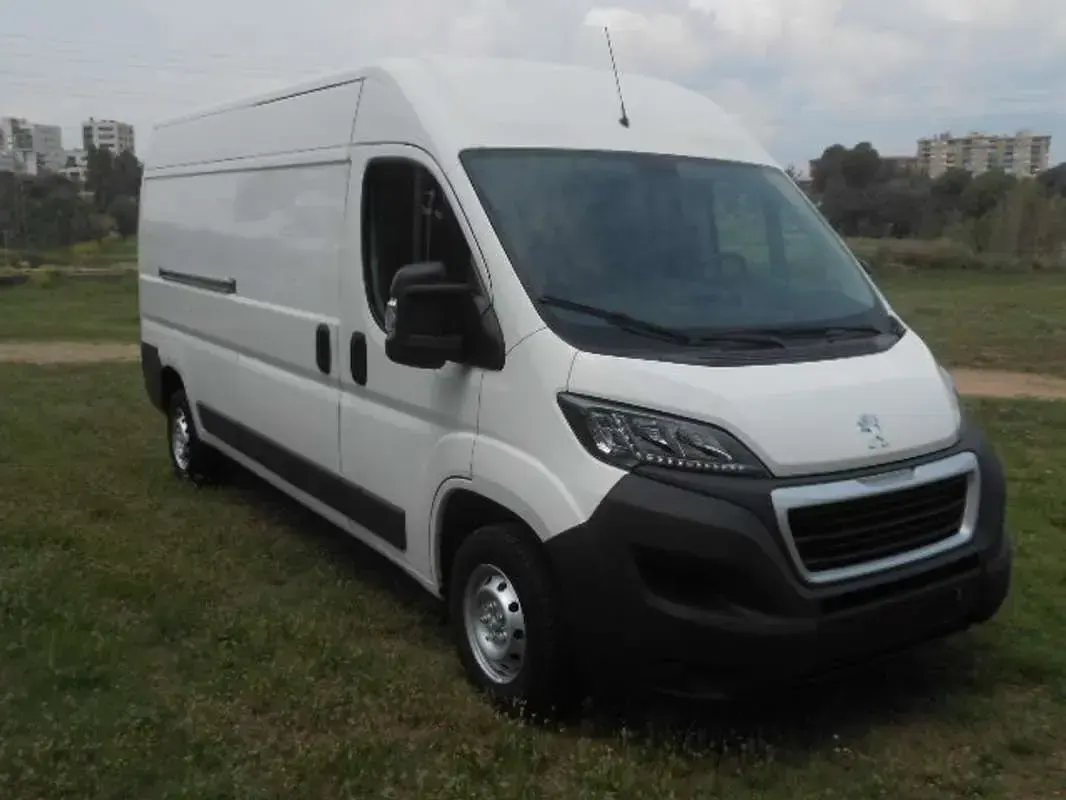 Usado Peugeot Boxer S 165 CV (121 kW) 2020 Blanco Van