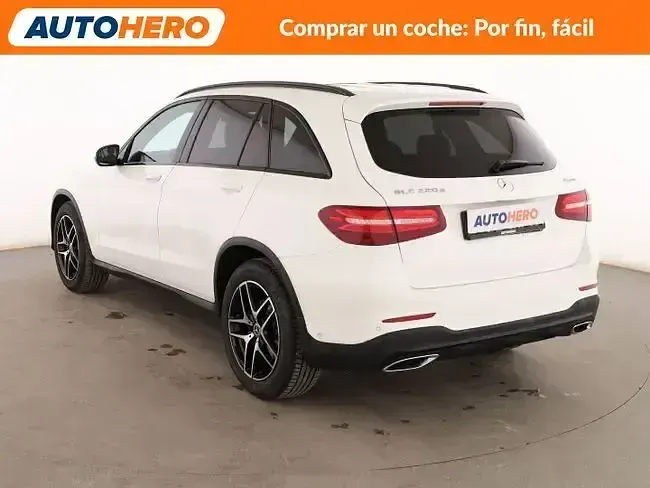 Usado Mercedes GLC220 AMG line 170 CV (125 kW) 2018 Blanco SUV
