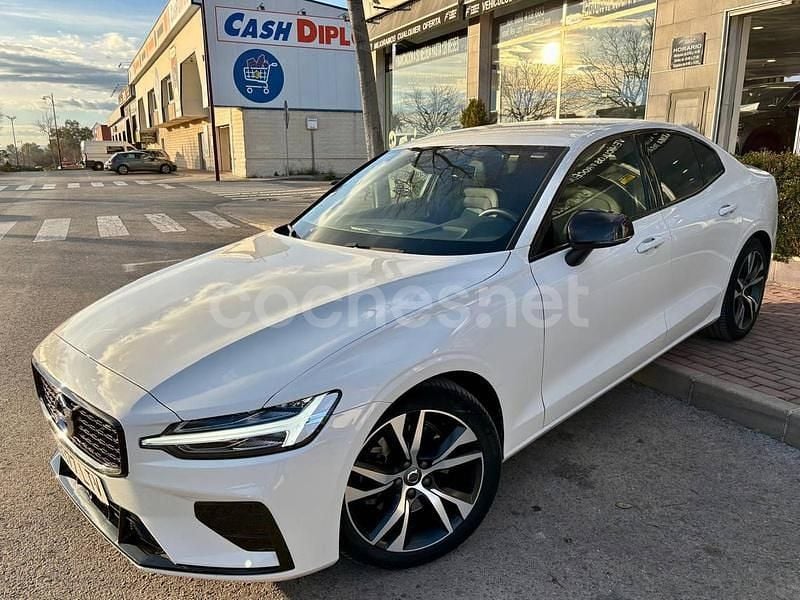 Blanco Usado 2021 Volvo S60 R-Design Berlina | 26.499 € (Un poco caro) - Imagen 1/4