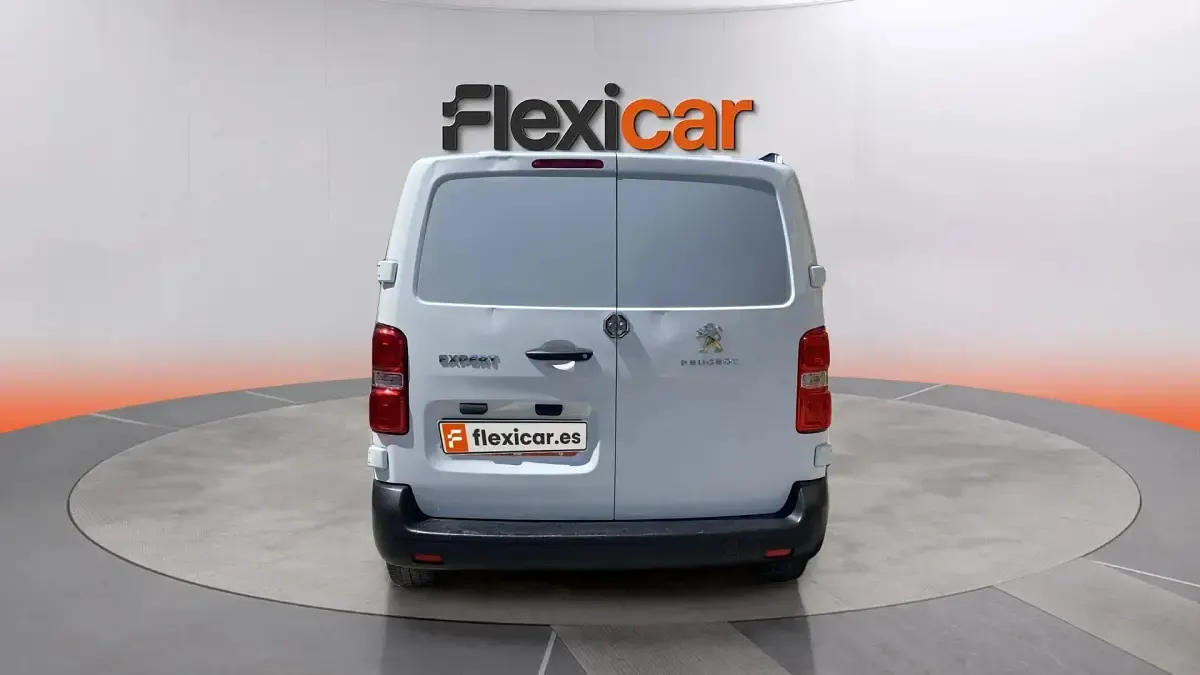 Usado Peugeot Expert 120 CV (88 kW) 2023 Blanco Van