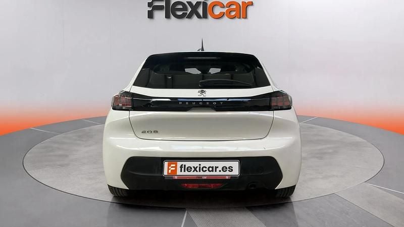 Usado Peugeot 208 Active 101 CV (74 kW) 2022 Blanco Utilitario