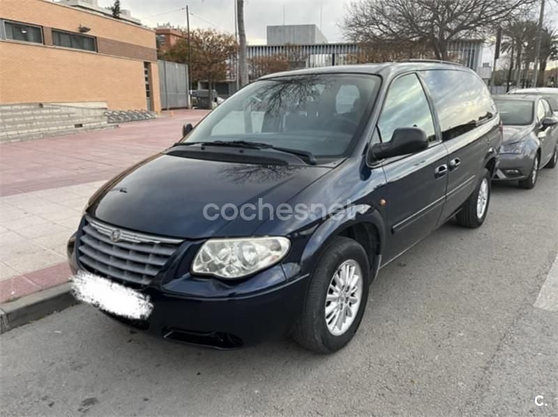 Usado Chrysler Grand Voyager Executive 150 CV (110 kW) 2006 Azul Monovolumen
