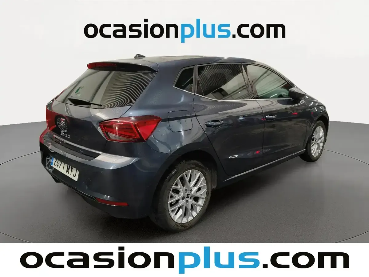 Usado Seat Ibiza XCELLENCE 115 CV (84 kW) 2025 Gris Utilitario