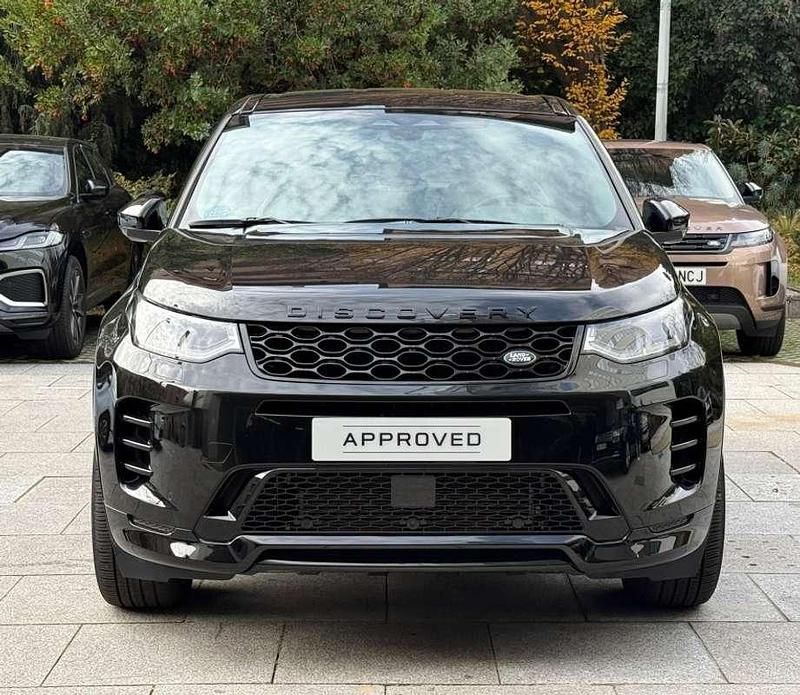 Käytetty Land Rover Discovery Sport SE Dynamic 309 HP (227 kW) 2025 Musta Katumaasturi