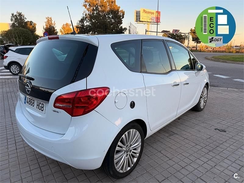 Usado Opel Meriva Excellence 120 CV (88 kW) 2011 Blanco Monovolumen