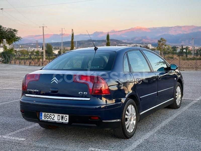 Usado Citroën C5 110 CV (80 kW) 2006 Azul Berlina