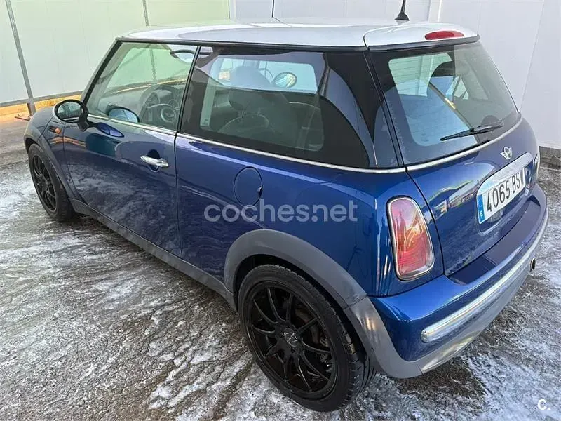 Usado Mini Cooper 115 CV (84 kW) 2002 Azul Utilitario
