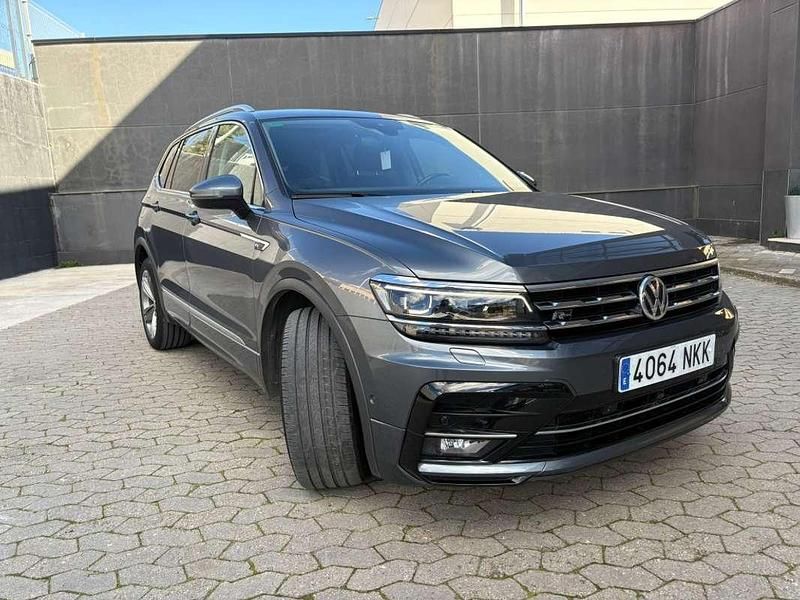 Usado VW Tiguan Sport 150 CV (110 kW) 2020 Gris SUV