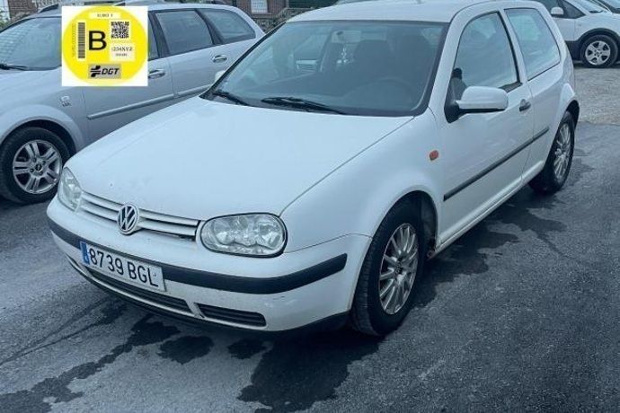 Usado 2001 VW Golf IV Highline Utilitario | 2999 € (Precio justo) - Imagen 1/4