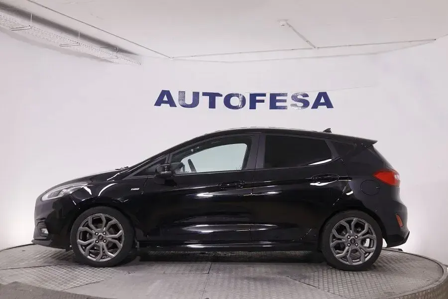 Usado Ford Fiesta ST-Line 140 CV (102 kW) 2020 Negro metalizado Utilitario