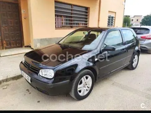 Usado VW Golf IV Conceptline 68 CV (50 kW) 2002 Negro Berlina