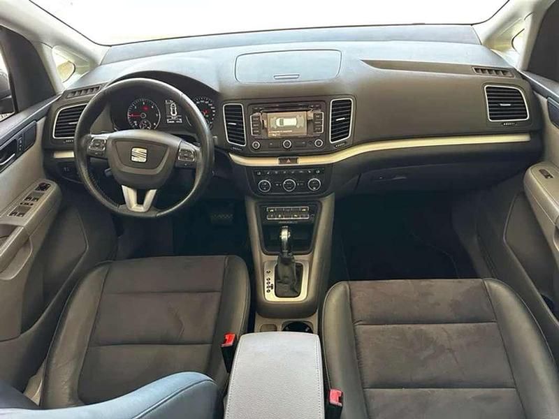 Usado Seat Alhambra Style 177 CV (130 kW) 2013 Plateado Monovolumen