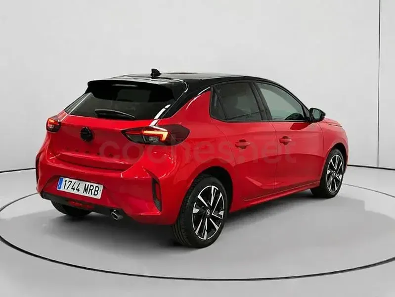Usado Opel Corsa 100 CV (73 kW) 2024 Rojo Utilitario