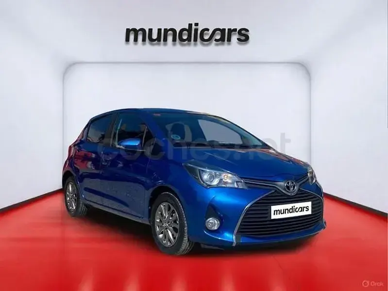 Usado Toyota Yaris Active 99 CV (72 kW) 2017 Azul Berlina