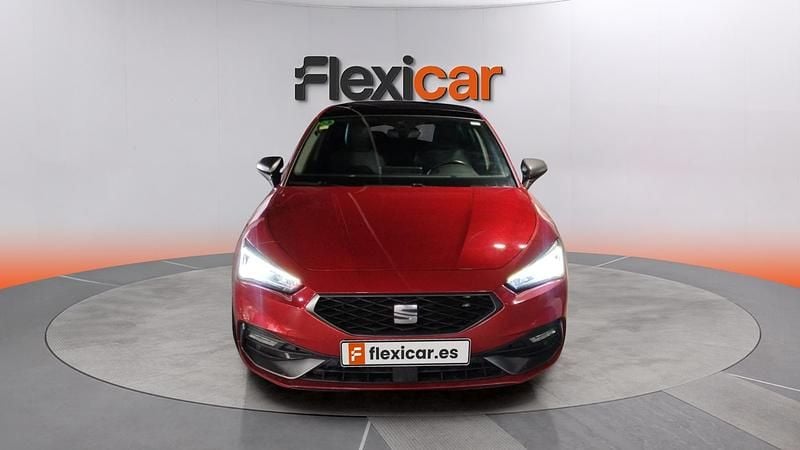 Usado Seat Leon FR 150 CV (110 kW) 2021 Rojo Berlina