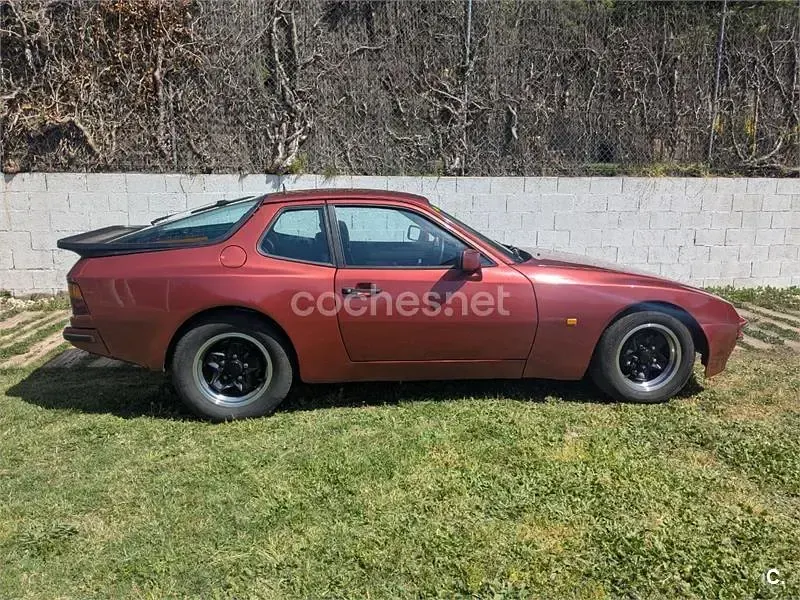 Usado Porsche 944 163 CV (119 kW) 1983 Granate Coupe