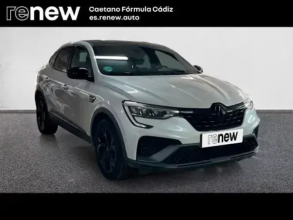 Usado Renault Arkana RS Line 145 CV (106 kW) 2023 Blanco SUV