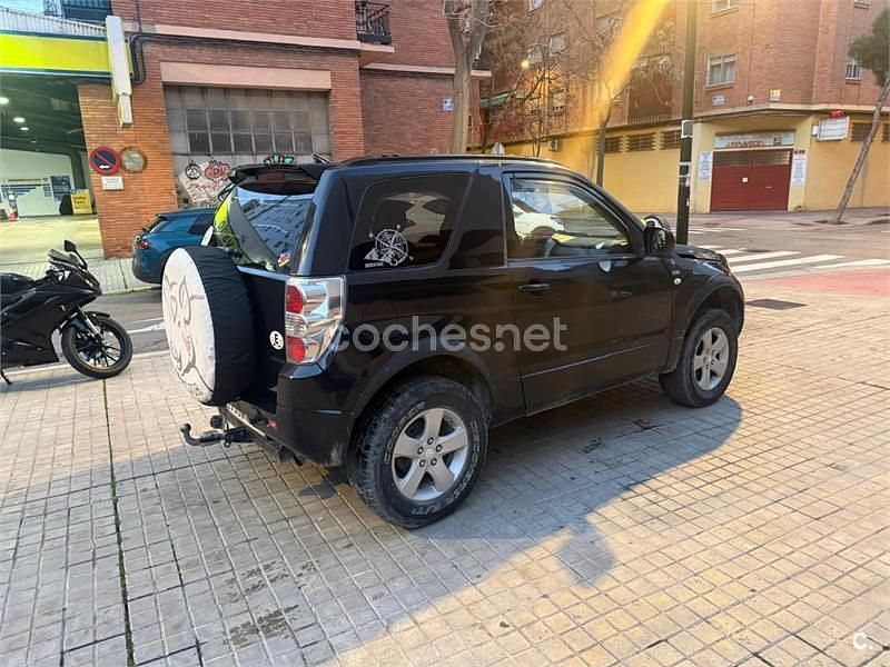 Usado Suzuki Grand Vitara 129 CV (94 kW) 2008 Negro SUV