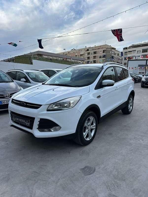 Blanco Usado 2013 Ford Kuga SUV | 8900 € (Buen precio) - Imagen 1/4