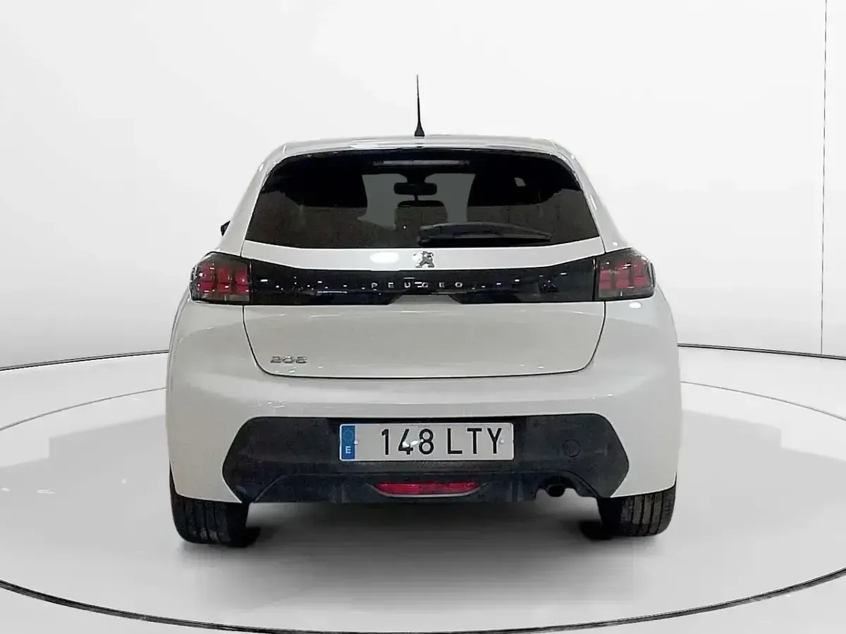 Usado Peugeot 208 Style 100 CV (73 kW) 2021 Blanco Utilitario