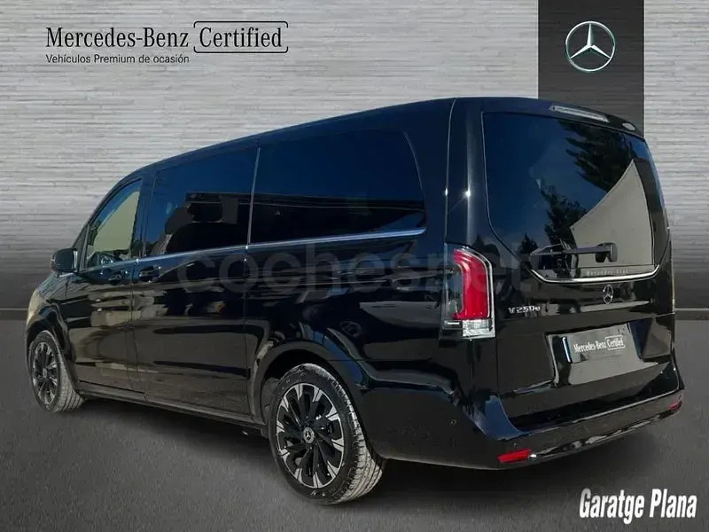 Usado Mercedes V250 Avantgarde 190 CV (139 kW) 2025 Negro Monovolumen