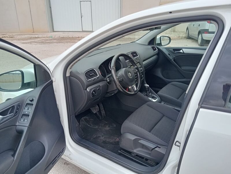 Blanco Usado 2012 VW Golf VII Advance Utilitario | 9500 € (Precio justo) - Imagen 1/4