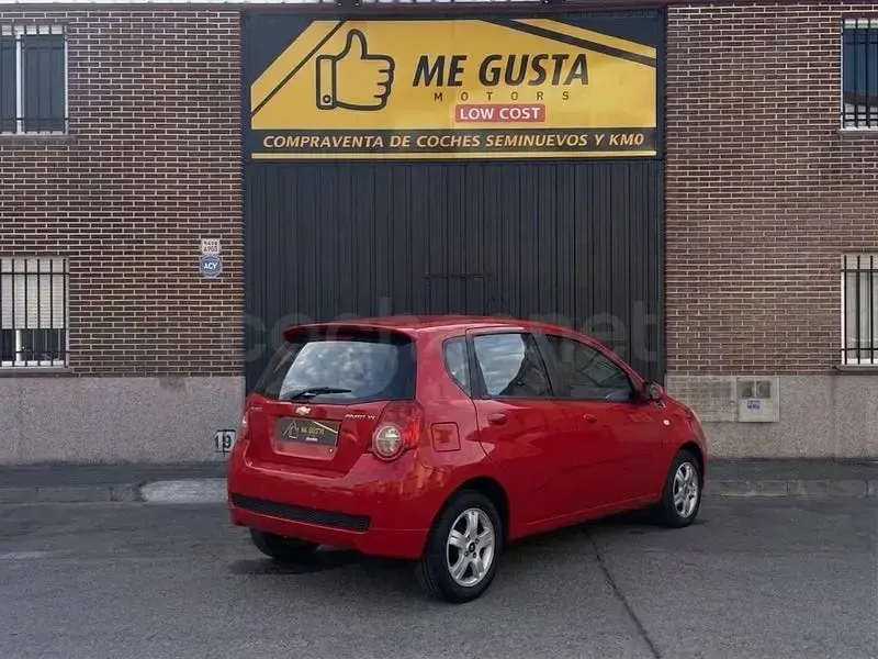 Usado Chevrolet Aveo LT 101 CV (74 kW) 2009 Rojo Berlina