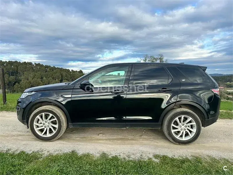 Usado Land Rover Discovery Sport SE 150 CV (110 kW) 2020 Negro SUV