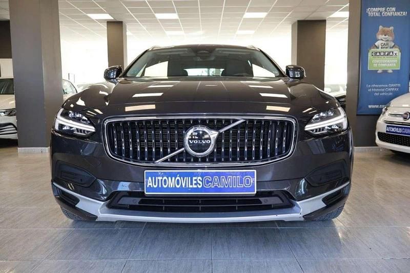 Usado Volvo V90 CC Ultimate 235 CV (172 kW) 2022 Gris Familiar