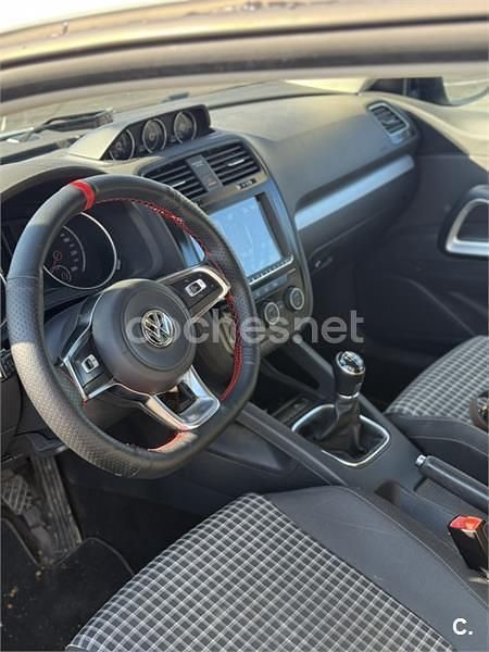 Usado VW Scirocco R-line 180 CV (132 kW) 2016 Gris / plata Coupe