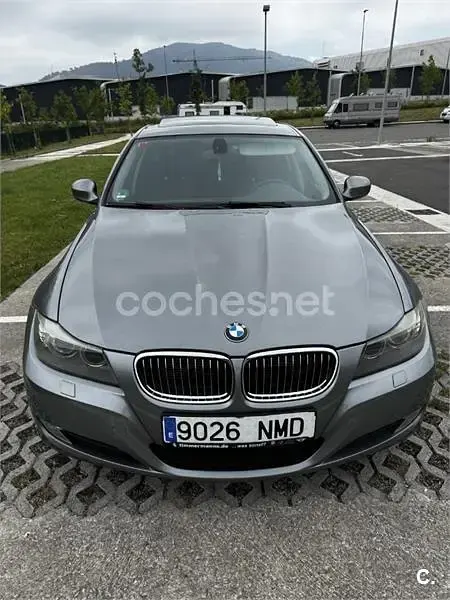 Usado BMW 330 Sport Line 245 CV (180 kW) 2011 Gris / plata Familiar