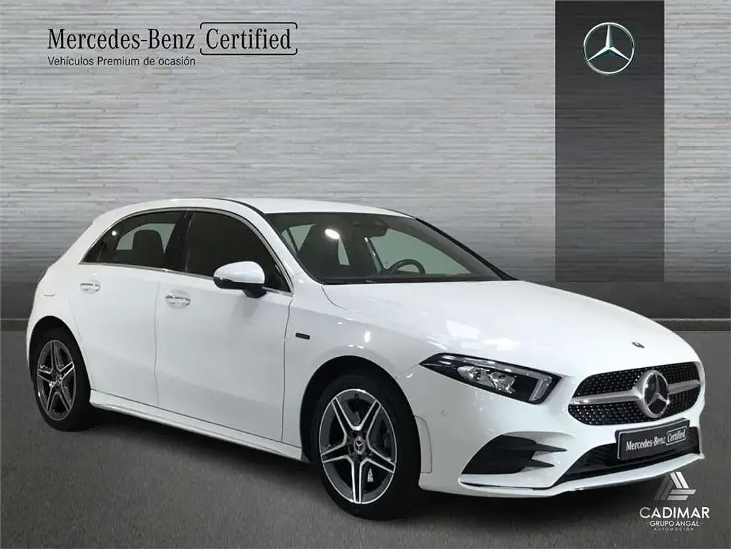 Usado Mercedes A250 218 CV (160 kW) 2021 Berlina