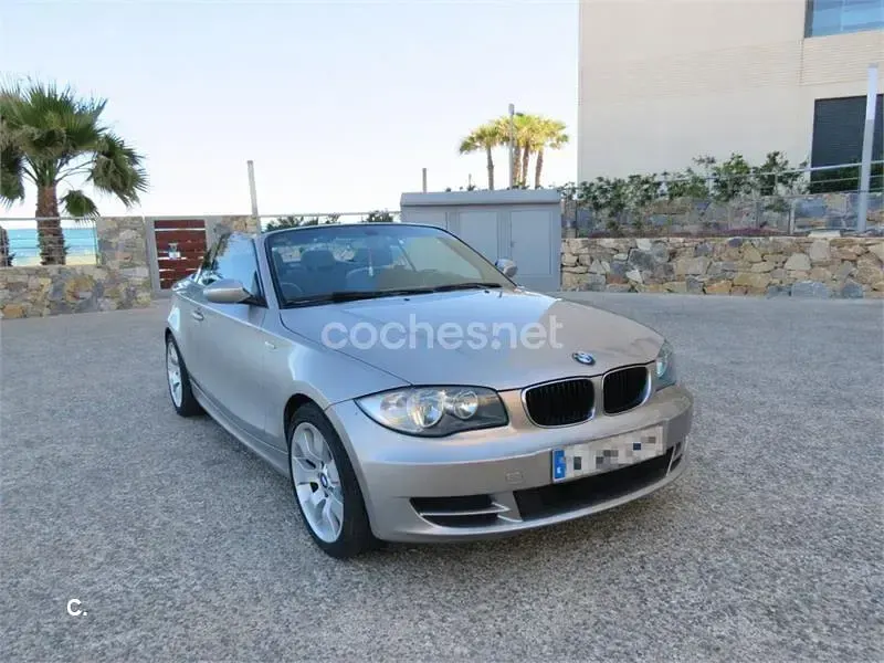 Usado BMW 118 Cabriolet 143 CV (105 kW) 2008 Gris / plata Descapotable