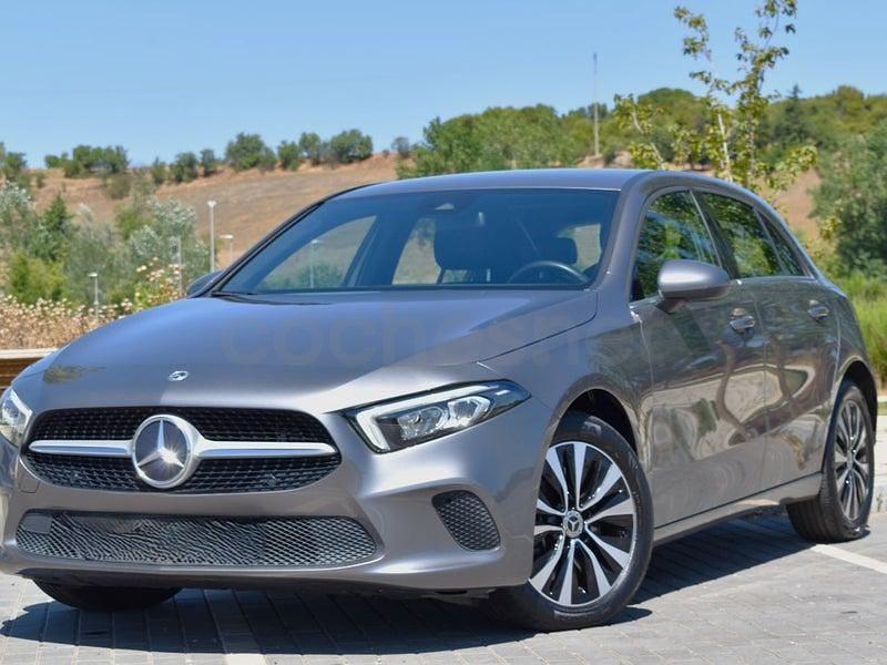 Usado Mercedes A250 218 CV (160 kW) 2021 Gris Berlina