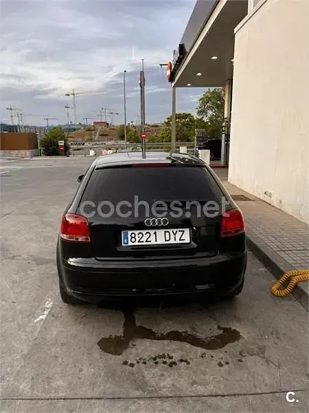 Usado Audi A3 Attraction 140 CV (102 kW) 2006 Negro Utilitario