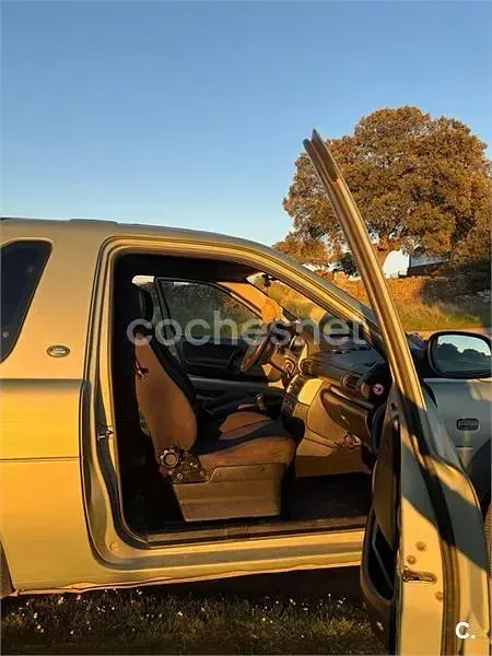 Usado Land Rover Freelander 112 CV (82 kW) 2005 Amarillo SUV
