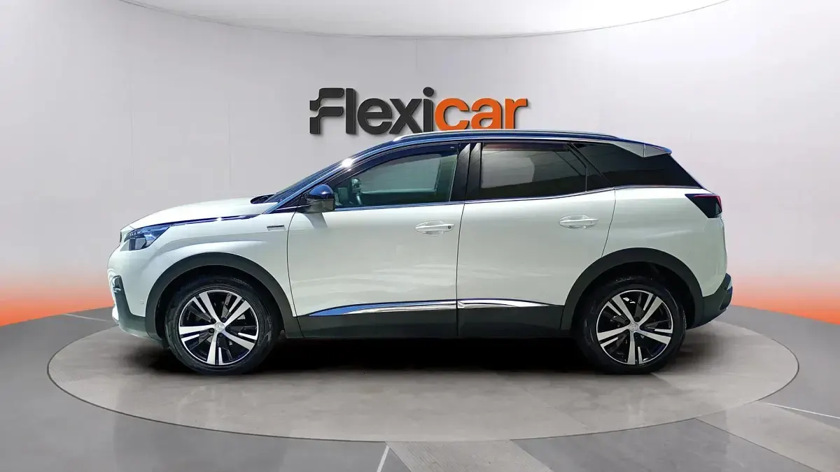 Usado Peugeot 3008 GT-line 131 CV (96 kW) 2018 Blanco SUV