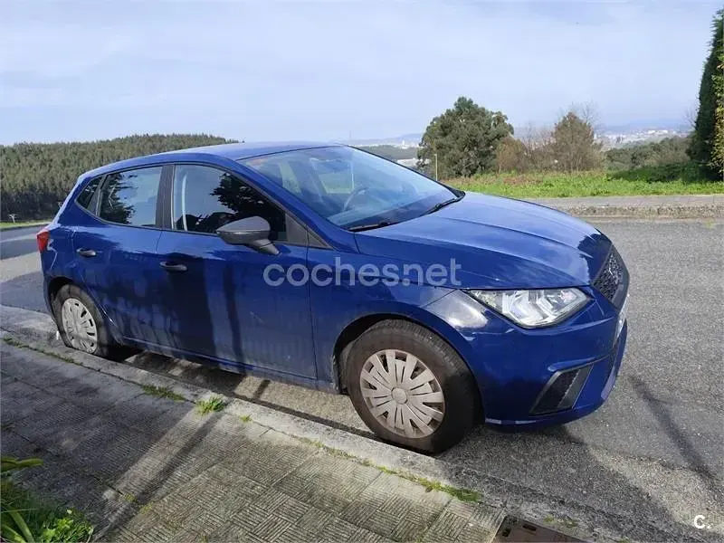 Usado Seat Ibiza Reference 80 CV (58 kW) 2019 Azul Utilitario