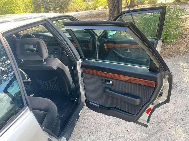 Usado Audi 100 137 CV (100 kW) 1990 Gris Berlina
