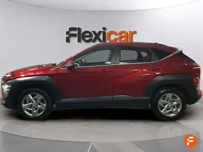 Usado Hyundai Kona 100 CV (73 kW) 2025 Rojo SUV