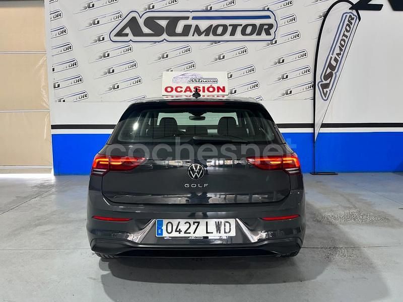 Usado VW Golf VIII 115 CV (84 kW) 2022 Negro Berlina