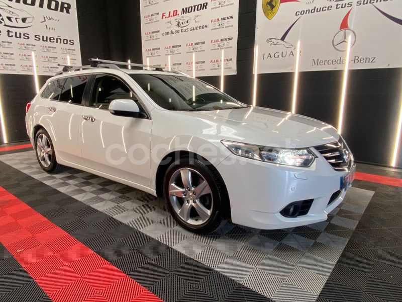 Blanco Usado 2013 Honda Accord Luxury Familiar | 12.500 € - Imagen 1/4