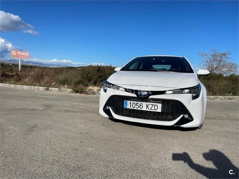 Blanco Usado 2019 Toyota Corolla Active Berlina | 11.500 € (Super precio) - Imagen 1/4