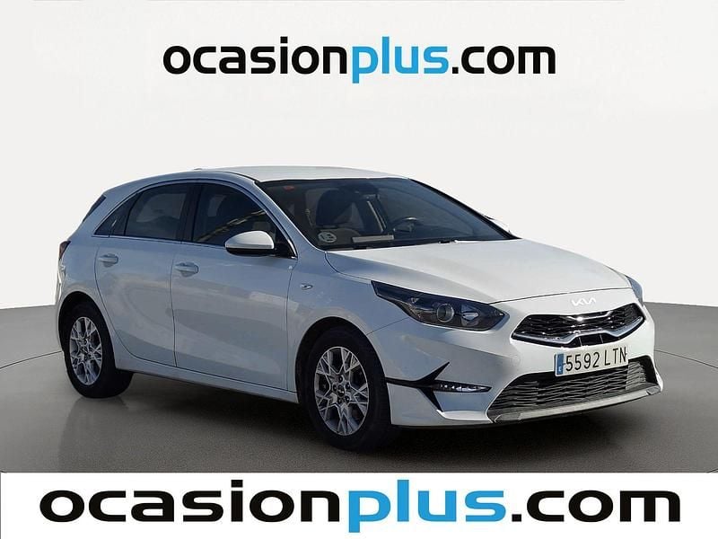 Usado Kia Ceed 101 CV (74 kW) 2021 Blanco Utilitario