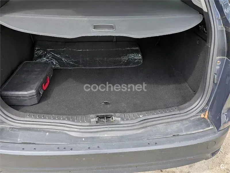 Usado Ford Focus Trend 115 CV (84 kW) 2013 Gris / plata Familiar