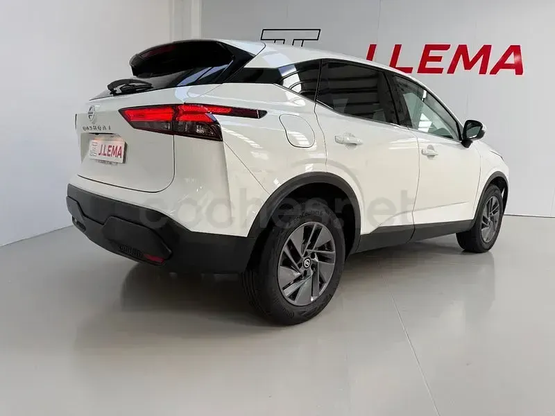 Usado Nissan Qashqai Acenta 140 CV (102 kW) 2022 Blanco SUV