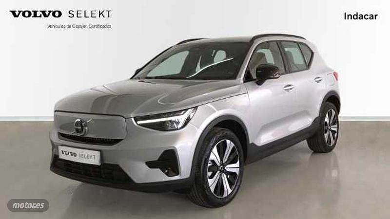 Usado Volvo XC40 Core 185 kW (252 CV) 2023 Plateado SUV